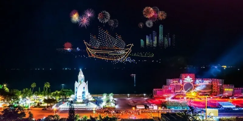 Dịch vụ trình diễn ánh sáng bằng drone diễn ra tại Nha Trang với quy mô lớn