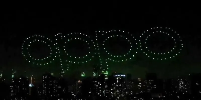 Logo Oppo trong màn trình diễn drone light show cho doanh nghiệp
